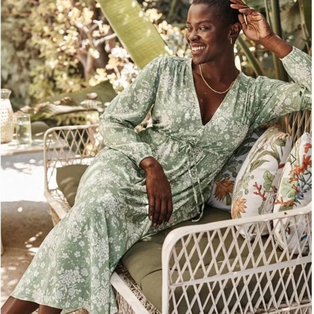 Summersalt Cinched Waist Caftan Maxi Dress Pale Green and White Medium